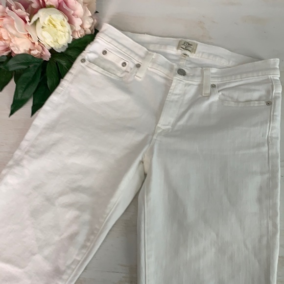 J Crew Trademark Womens 8" White Toothpick Jean 27